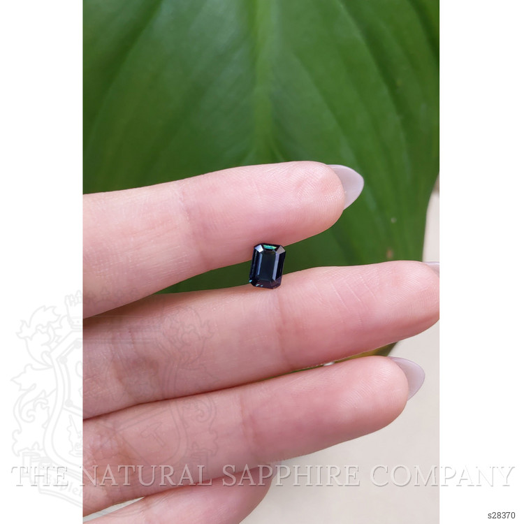 1.00 Ct. Greenish Blue Sapphire from Ceylon (Sri Lanka)