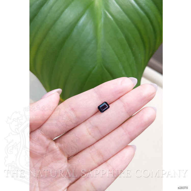 1.00 Ct. Greenish Blue Sapphire from Ceylon (Sri Lanka)