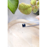 1.21 Ct. Blue Sapphire from Ceylon (Sri Lanka) Life Style