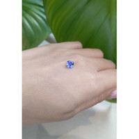 1.05 Ct. Blue Sapphire from Ceylon (Sri Lanka) Life Style