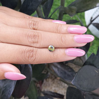 0.84 Ct. Bi Color Sapphire from Ceylon (Sri Lanka) Life Style