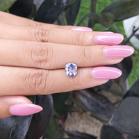 1.91 Ct. Bi Color Sapphire from Madagascar Life Style
