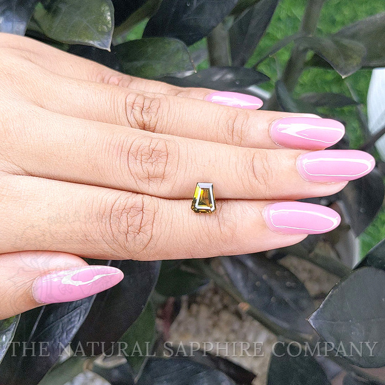 1.55 Ct. Bi Color Sapphire from Madagascar