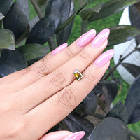 1.55 Ct. Bi Color Sapphire from Madagascar Life Style