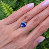 2.87 Ct. Blue Sapphire from Ceylon (Sri Lanka) Life Style