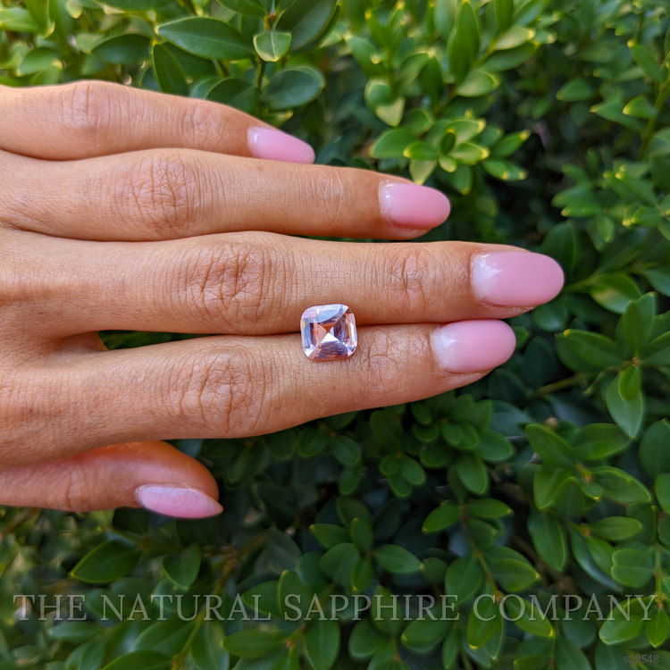 3.53 Ct. Padparadscha Sapphire from Ceylon (Sri Lanka)