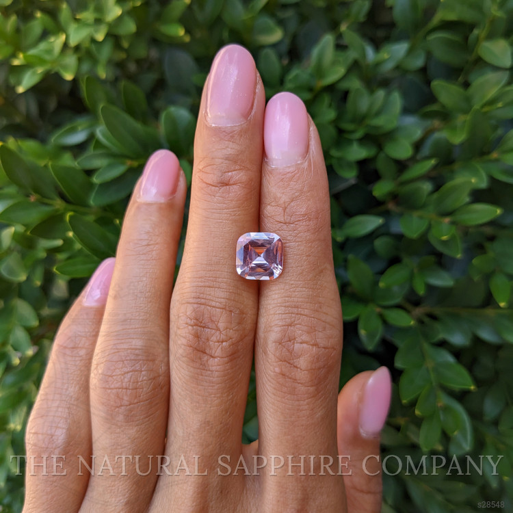 3.53 Ct. Padparadscha Sapphire from Ceylon (Sri Lanka)