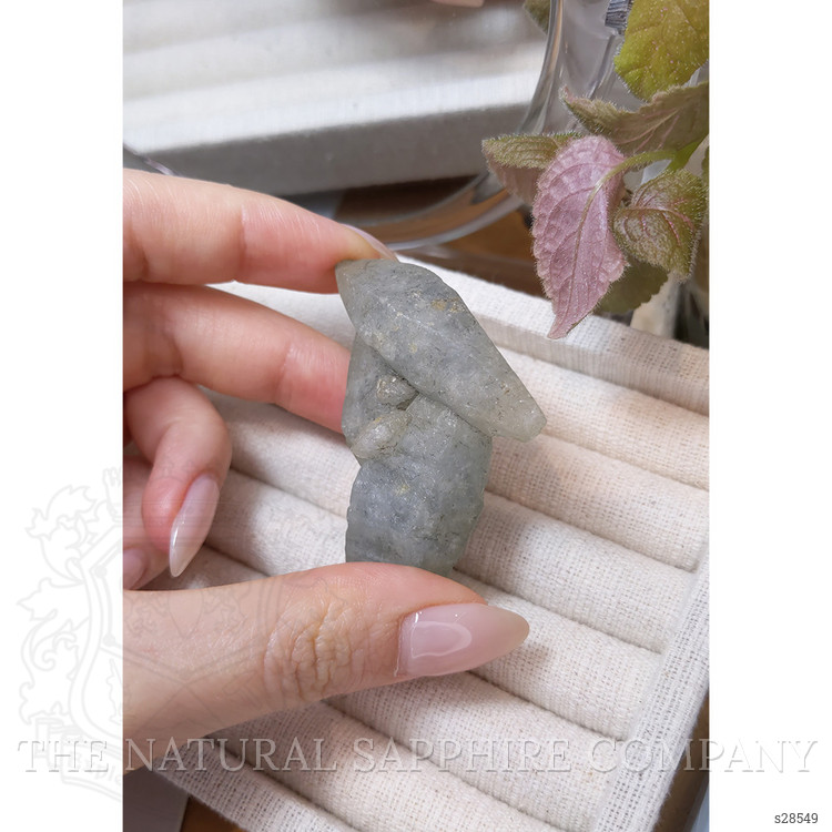 338.93 Ct. Bluish Grey Sapphire Crystal from Ceylon (Sri Lanka)