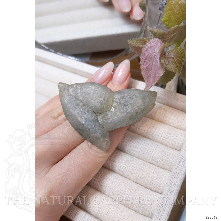 338.93 Ct. Bluish Grey Sapphire Crystal from Ceylon (Sri Lanka)