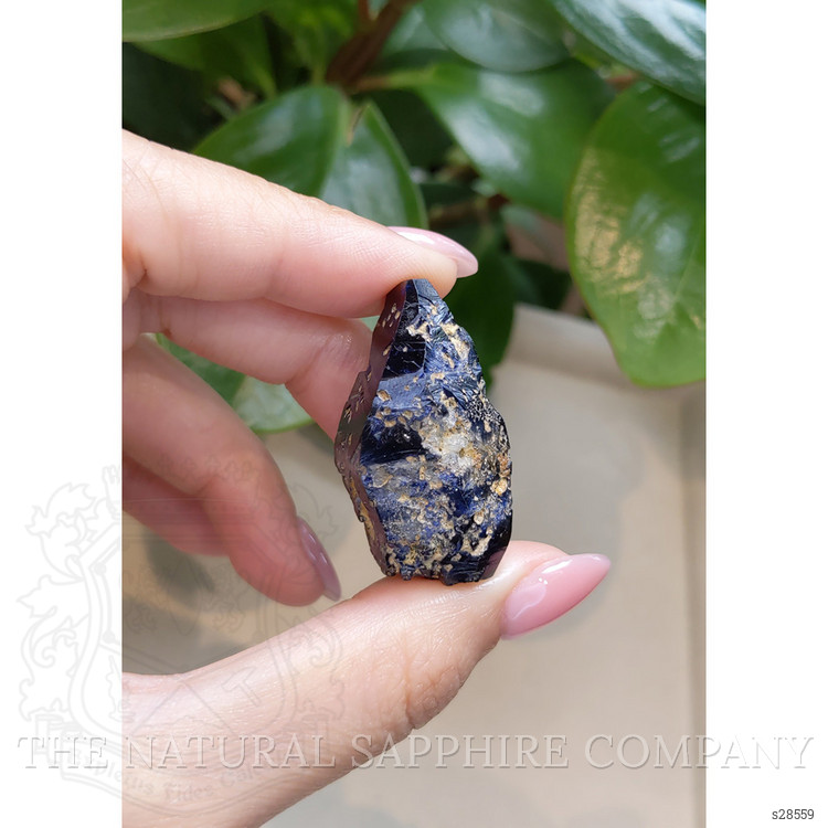141.42 Ct. Blue Sapphire Crystal from Ceylon (Sri Lanka)