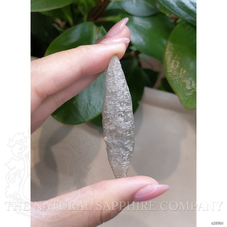 118.85 Ct. Grey Sapphire Crystal from Ceylon (Sri Lanka)