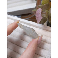 62.18 Ct. Greyish Blue Sapphire Crystal from Ceylon (Sri Lanka) Life Style