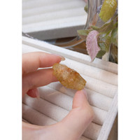 105.02 Ct. Yellow Sapphire Crystal from Ceylon (Sri Lanka) Life Style