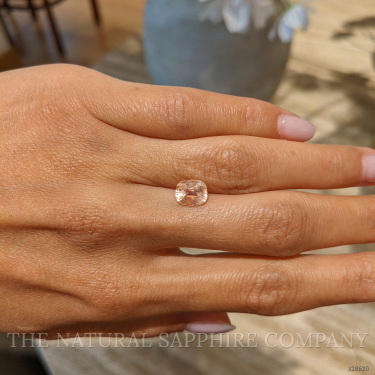 2.52 Ct. Padparadscha Sapphire from Ceylon (Sri Lanka)