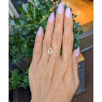4.01 Ct. Padparadscha Sapphire from Madagascar Life Style