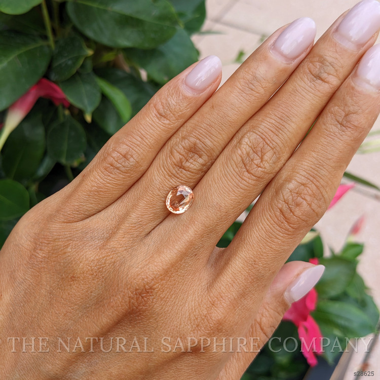 2.00 Ct. Padparadscha Sapphire from Ceylon (Sri Lanka)