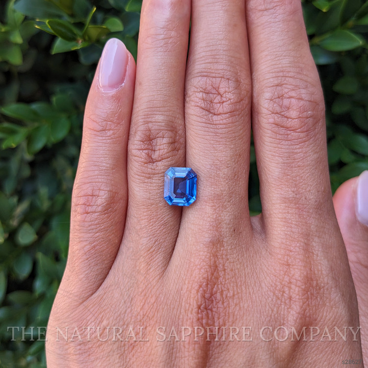3.17 Ct. Blue Sapphire from Ceylon (Sri Lanka)