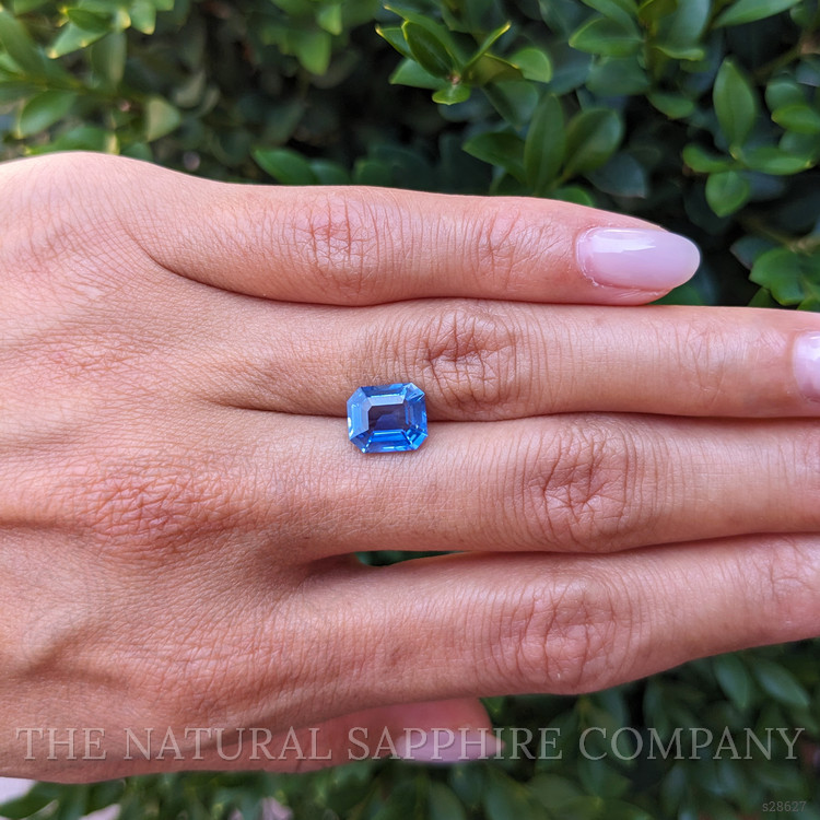 3.17 Ct. Blue Sapphire from Ceylon (Sri Lanka)
