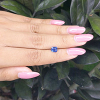 1.03 Ct. Blue Sapphire from Ceylon (Sri Lanka) Life Style