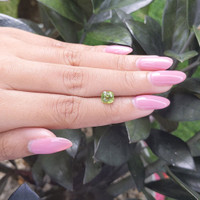 1.46 Ct. Green Sapphire from Ceylon (Sri Lanka) Life Style