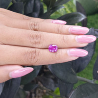 2.13 Ct. Pinkish Purple Sapphire from Ceylon (Sri Lanka) Life Style