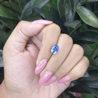 3.01 Ct. Blue Sapphire from Ceylon (Sri Lanka) Life Style