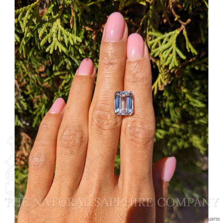 7.55 Ct. White Sapphire from Ceylon (Sri Lanka)