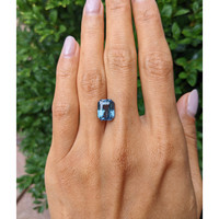 6.13 Ct. Greenish Blue Sapphire from Ceylon (Sri Lanka) Life Style