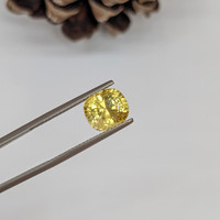 4.17 Ct. Yellow Sapphire from Ceylon (Sri Lanka) Life Style