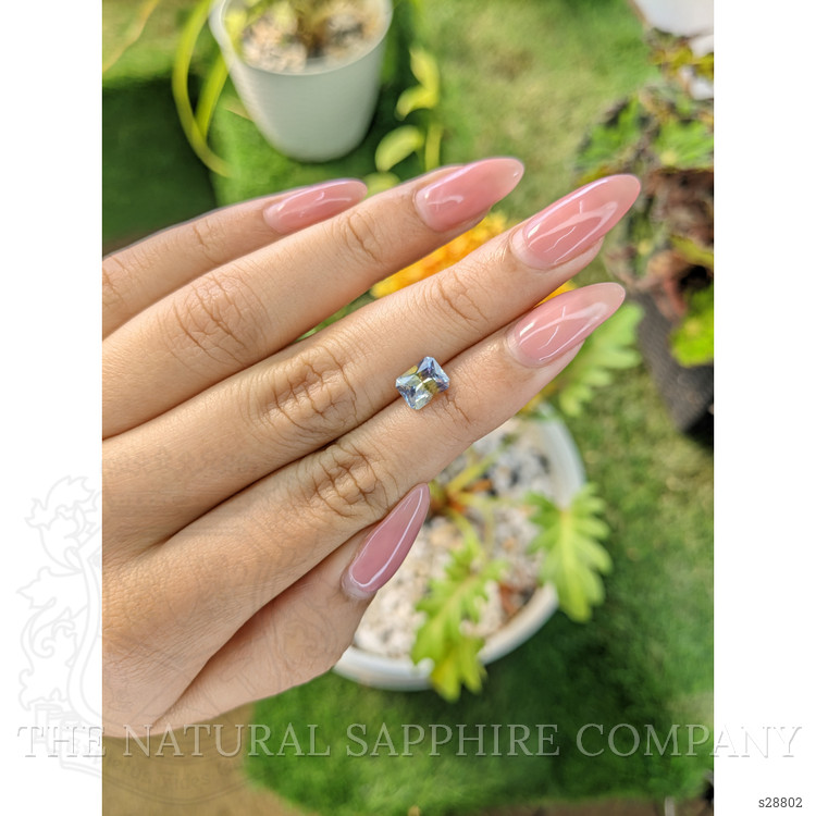 1.38 Ct. Bi Color Sapphire from Ceylon (Sri Lanka)