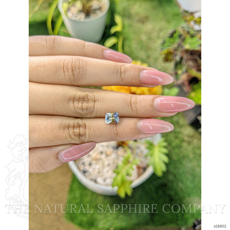 1.38 Ct. Bi Color Sapphire from Ceylon (Sri Lanka)