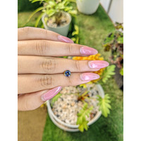 1.30 Ct. Bi Color Sapphire from Ceylon (Sri Lanka) Life Style