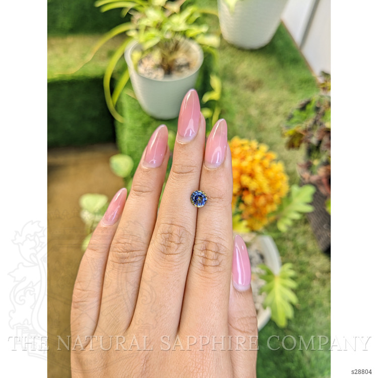 1.30 Ct. Bi Color Sapphire from Ceylon (Sri Lanka)