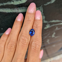 3.52 Ct. Blue Sapphire from Ceylon (Sri Lanka) Life Style