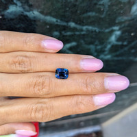 3.07 Ct. Greenish Blue Sapphire from Ceylon (Sri Lanka) Life Style