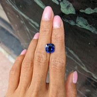 4.52 Ct. Blue Sapphire from Madagascar Life Style