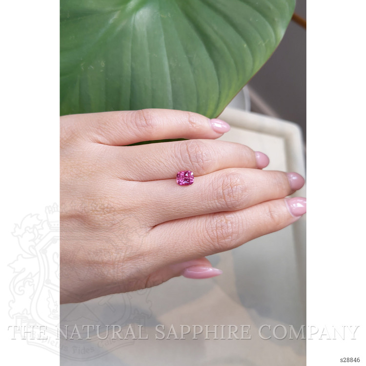 1.62 Ct. Pink Sapphire from Ceylon (Sri Lanka)