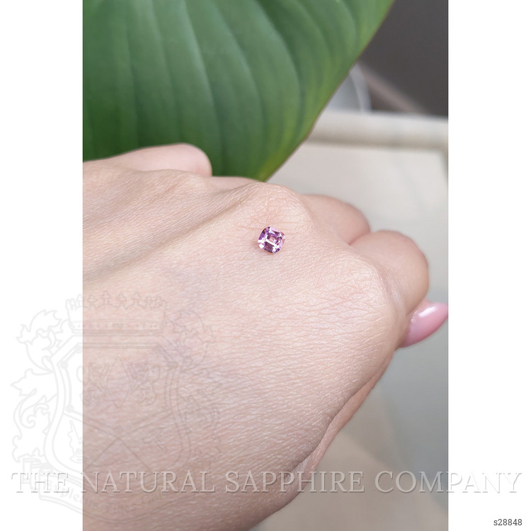 0.39 Ct. Pink Sapphire from Ceylon (Sri Lanka)