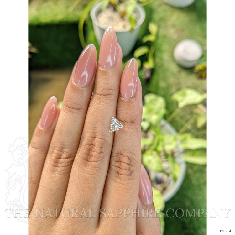 1.01 Ct. Yellow Sapphire from Ceylon (Sri Lanka)