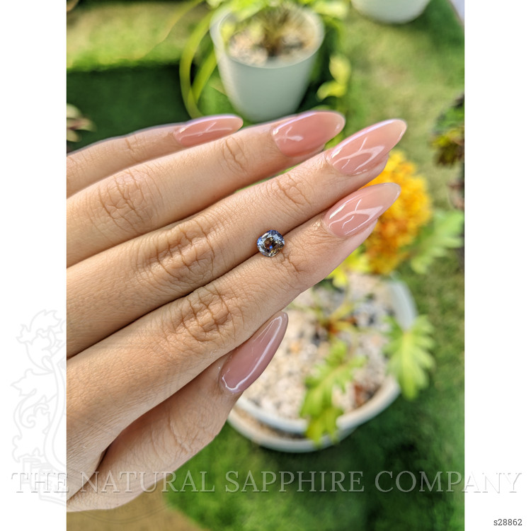 1.09 Ct. Bi Color Sapphire from Ceylon (Sri Lanka)