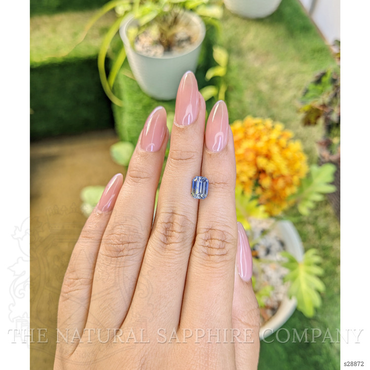 1.95 Ct. Bi Color Sapphire from Ceylon (Sri Lanka)