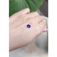 1.13 Ct. Blue Sapphire from Ceylon (Sri Lanka) Life Style