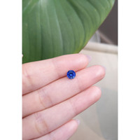 1.14 Ct. Blue Sapphire from Ceylon (Sri Lanka) Life Style