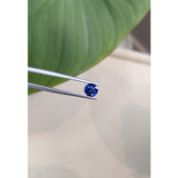1.33 Ct. Blue Sapphire from Ceylon (Sri Lanka) Life Style