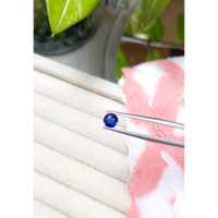 1.01 Ct. Blue Sapphire from Ceylon (Sri Lanka) Life Style