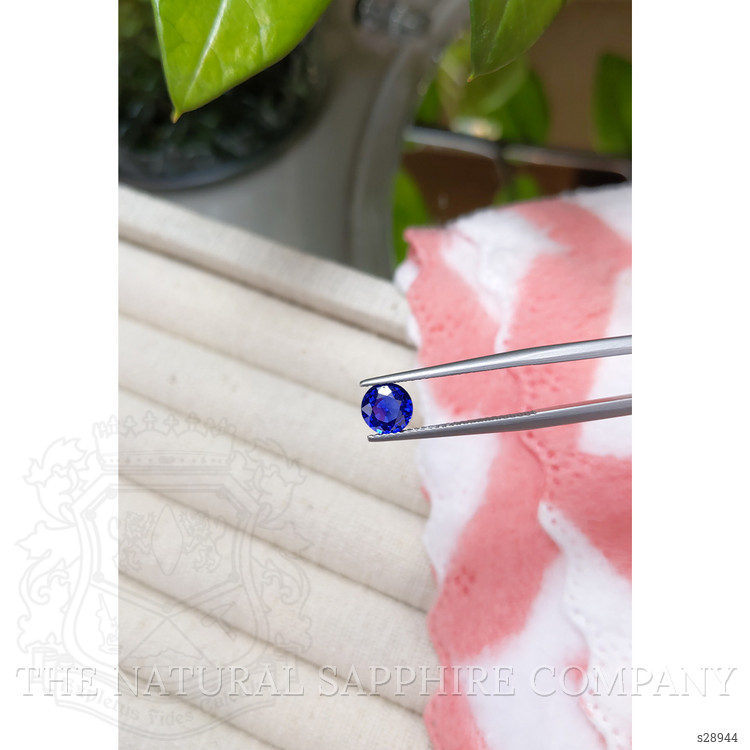 1.04 Ct. Blue Sapphire from Ceylon (Sri Lanka)