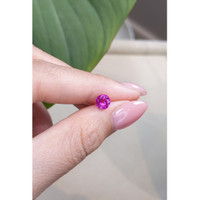 1.01 Ct. Pink Sapphire from Ceylon (Sri Lanka) Life Style