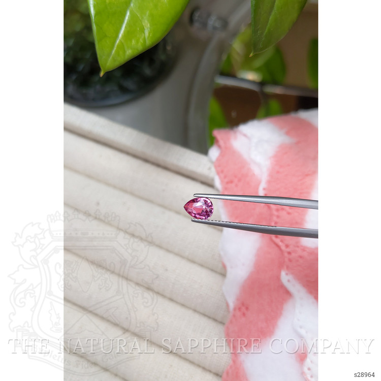 1.08 Ct. Pink Sapphire from Ceylon (Sri Lanka)
