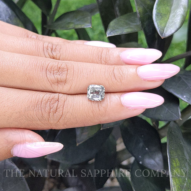 2.49 Ct. Bluish Green Sapphire from Ceylon (Sri Lanka)