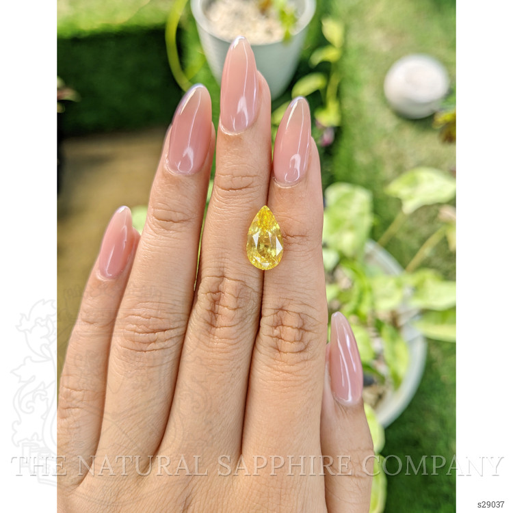 5.42 Ct. Yellow Sapphire from Ceylon (Sri Lanka)